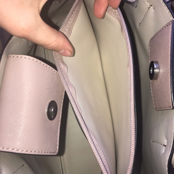 Brand new guess purse - Picture 6 of 7